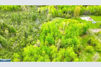307 S 6th St E, Aurora, MN 55705 - Photo 8