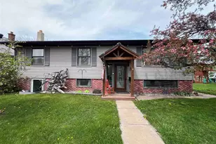 315 Jones Ave, Buhl, MN 55713 - Photo 1