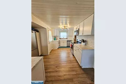 528 5th Avenue, Two Harbors, MN 55616 - Photo 6