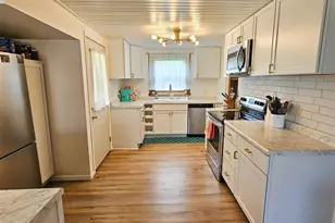 528 5th Ave, Two Harbors, MN 55616 - Photo 6