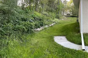 1011 Jefferson St, Eveleth, MN 55734 - Photo 14