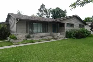 817 McPherson St, Littlefork, MN 56653 - Photo 1