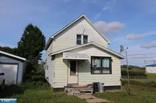 118 E Indiana Ave, Gilbert, MN 55741 - Photo 2