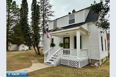 805 2nd Ave SW, Chisholm, MN 55719 - Photo 2