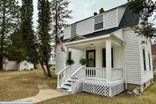 805 2nd Ave SW, Chisholm, MN 55719 - Photo 2
