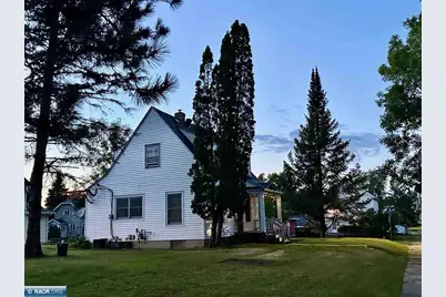 805 2nd Ave SW, Chisholm, MN 55719 - Photo 10