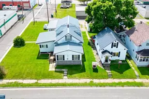 15 W 4th Ave N, Aurora, MN 55705 - Photo 1