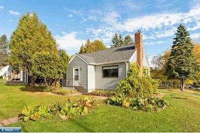 2402 Piedmont Ave, Duluth, MN 55811 - Photo 1