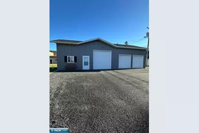 425 4th Street, International Falls, MN 56649 - Photo 1