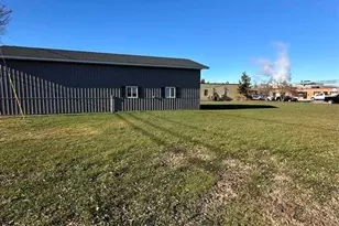 425 4th St, International Falls, MN 56649 - Photo 8
