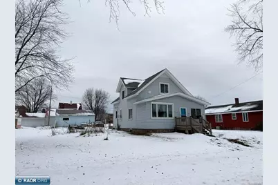 214 SW 7th St, Chisholm, MN 55719 - Photo 1