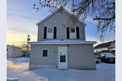 1621 6th Ave E, Hibbing, MN 55746 - Photo 1
