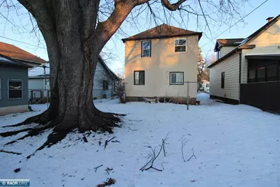 2519 3rd Avenue E, Hibbing, MN 55746 - Photo 2