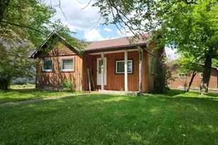 116 12th St W, International Falls, MN 56649 - Photo 2