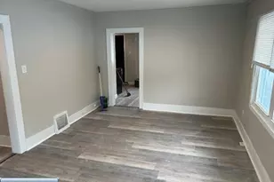 3518 W 2nd Ave, Hibbing, MN 55746 - Photo 8