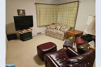 816 E 25th St, Hibbing, MN 55746 - Photo 26