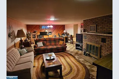 816 E 25th St, Hibbing, MN 55746 - Photo 18