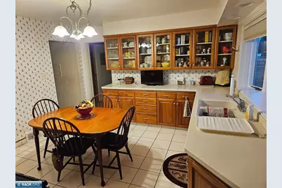 816 E 25th St, Hibbing, MN 55746 - Photo 8