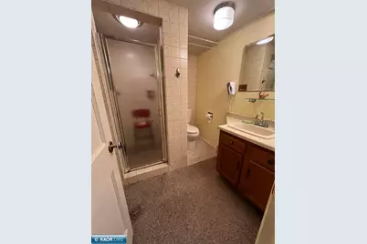 816 E 25th St, Hibbing, MN 55746 - Photo 44