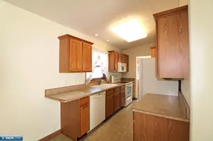 404 Pospeck Ln, Hoyt Lakes, MN 55750 - Photo 12