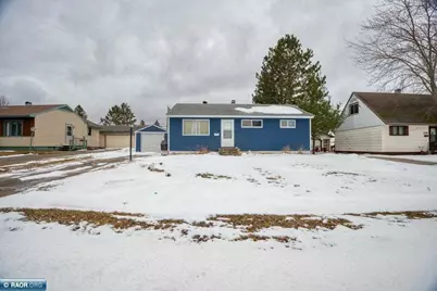242 Hampshire Dr, Hoyt Lakes, MN 55750 - Photo 1