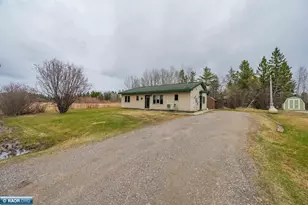 228 3rd St SE, Cook, MN 55723 - Photo 1