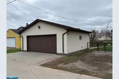 1229 12th St S, Virginia, MN 55792 - Photo 6