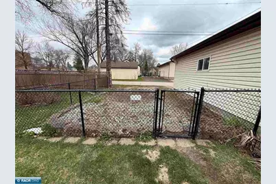 1229 12th St S, Virginia, MN 55792 - Photo 42