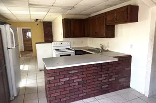 712 Adams Ave, Eveleth, MN 55734 - Photo 2
