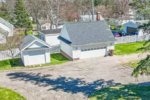3802 1st Ave, Hibbing, MN 55746 - Photo 4