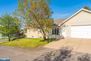 304 E James St, Ely, MN 55731 - Photo 30