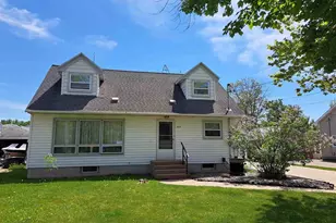 4014 19th Ave E, Hibbing, MN 55746 - Photo 1