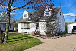 4014 19th Ave E, Hibbing, MN 55746 - Photo 2