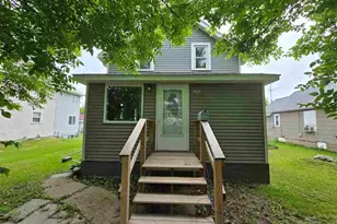 408 3rd St, Nashwauk, MN 55769 - Photo 1