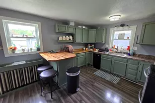 408 3rd St, Nashwauk, MN 55769 - Photo 2