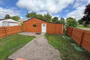 224 3rd St NW, Chisholm, MN 55719 - Photo 8