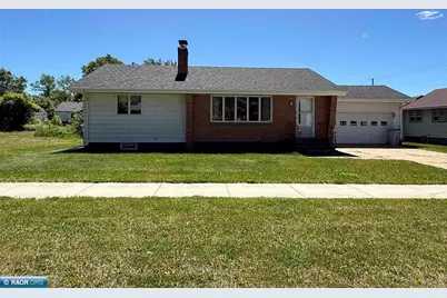 607 3rd Street NE, Chisholm, MN 55719 - Photo 1