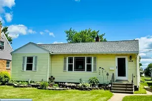 1119 S 12th St, Virginia, MN 55792 - Photo 1