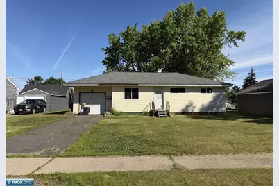 233 Guilford, Hoyt Lakes, MN 55750 - Photo 1