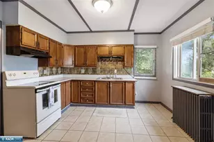 213 Wisconsin Ave W, Gilbert, MN 55741 - Photo 8