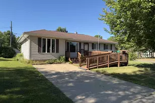 202 Kent, Hoyt Lakes, MN 55750 - Photo 2
