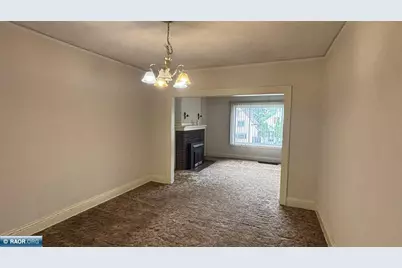 724 Summit, Eveleth, MN 55734 - Photo 6
