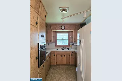416 10th Street, International Falls, MN 56649 - Photo 8