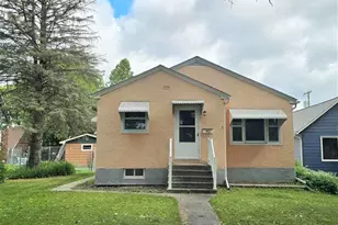 416 10th St, International Falls, MN 56649 - Photo 2