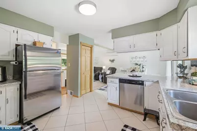 4494 Woodlawn Cir, Eveleth, MN 55734 - Photo 2