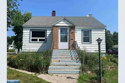 121 E Pattison St, Ely, MN 55731 - Photo 1