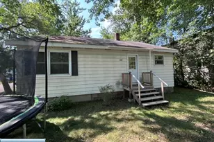 2835 8th Ave E, Hibbing, MN 55746 - Photo 2