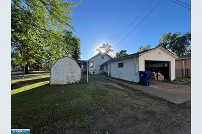 2630 3rd Ave E, Hibbing, MN 55746 - Photo 24