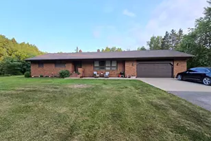 16121 Creek Rd, Nashwauk, MN 55769 - Photo 1