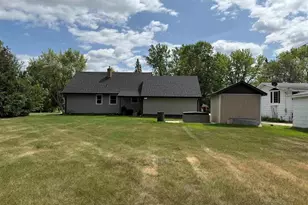 8 13th St NW, Chisholm, MN 55719 - Photo 6